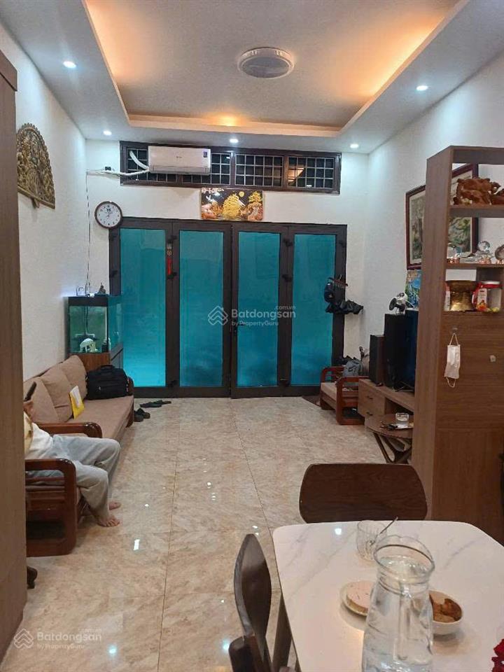 Cần bán gấp  ngõ 98 thái hà  phân lô  ôtô tránh  vỉa hè rộng  kinh doanh  khu vực dân trí cao
