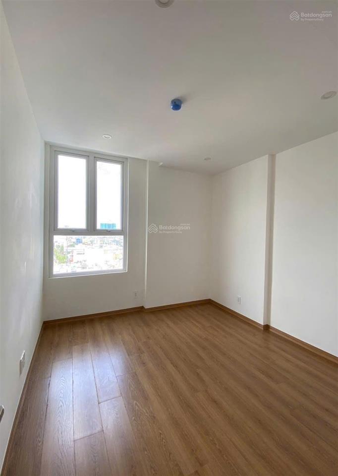 Chính chủ bán nhanh căn 2pn/50m2 tại the western q6 giá 2t4 , còn tl .  0903 304 *** để xem nhà