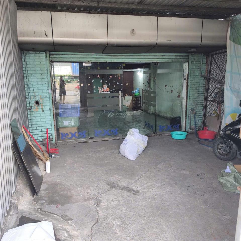 Cho thuê nhà mặt tiền quốc lộ 1a, p.thạnh xuân, q12. giá 9tr/tháng ,  0935 528 ***