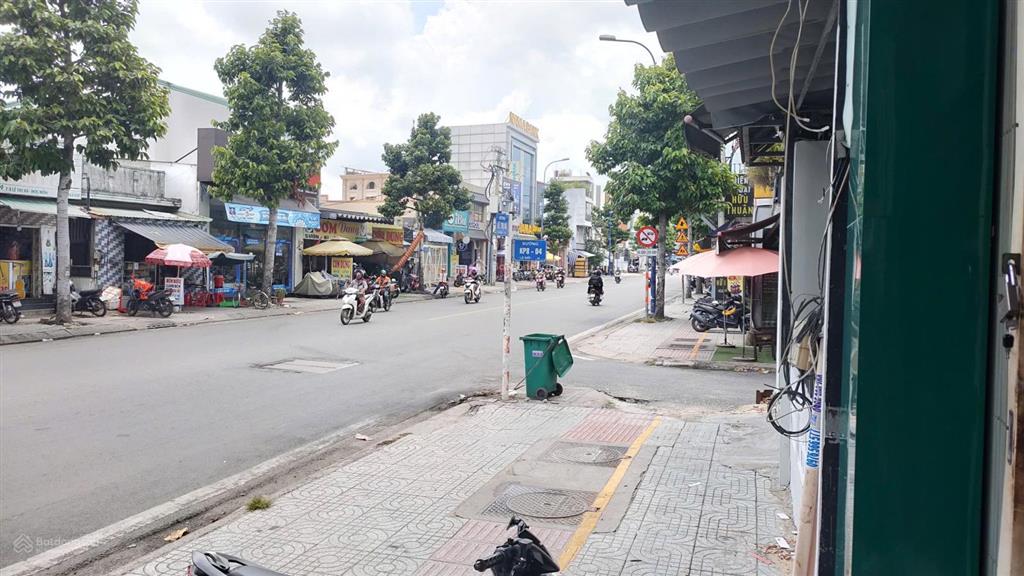 Cho thuê nhà mt lê thị hà, thị trấn hm, giá 22tr/tháng,  0935 528 ***