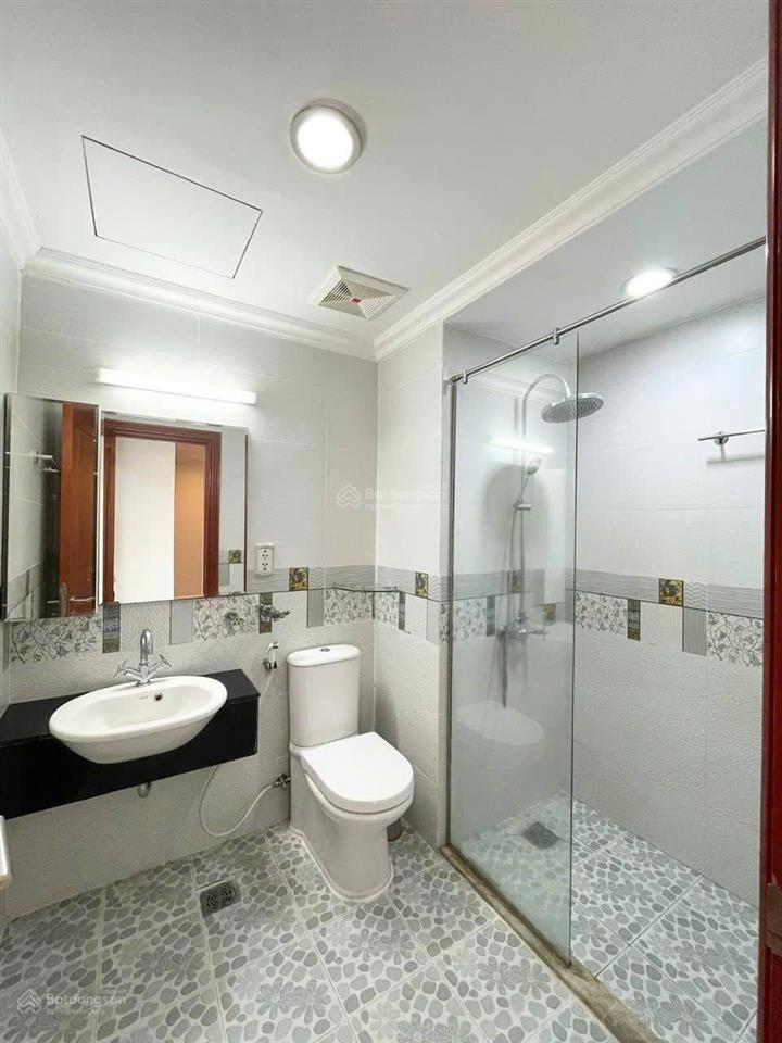Căn hộ 2 phòng ngủ cao cấp quận bình thạnh, gần trung tâm q.1, hcm.