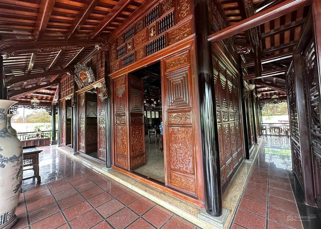 Chính chủ bán biệt thự sân vườn 2 mặt tiền cầu tàu, dt 2.296m2, view sông đẹp