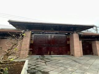 Chính chủ bán biệt thự sân vườn 2 mặt tiền cầu tàu, dt 2.296m2, view sông đẹp