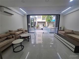 Cho thuê tầng trệt hưng gia phú mỹ hưng chỉ 14 triệu.  xem nhiều option hơn 0901 142 *** hòa