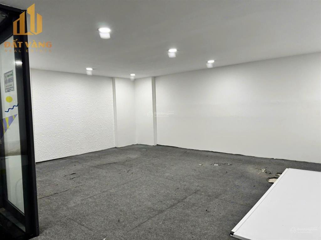 Cho thuê nguyên tầng lửng làm văn phòng tại hưng phước 3 xuất được hóa đơn thuế. zalo 0901 142 ***