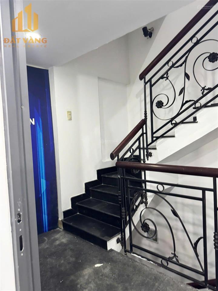 Cho thuê nguyên tầng lửng làm văn phòng tại hưng phước 3 xuất được hóa đơn thuế. zalo 0901 142 ***