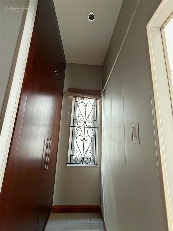 Cho thuê biệt thự cao cấp đường nguyễn văn linh, quận 7.  0901 142 ***