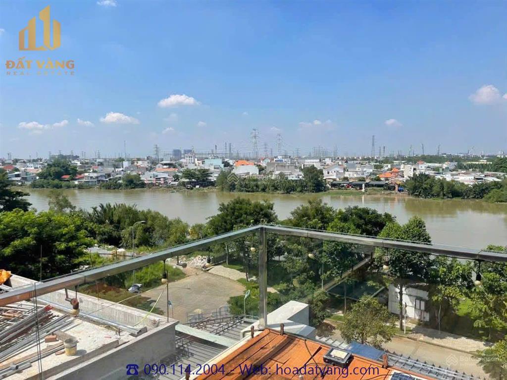 Bán tòa nhà văn phòng đẹp xịn, view sông.  xem nhà và đàm phán 0901 142 ***