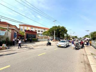 Đất mt nhựa giáp trường học tô ký