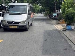 Mặt tiền hiệp thành 26 giáp bến xe buýt