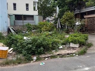 Góc 2mt ttt18 giáp tô ký đường nhựa 8m