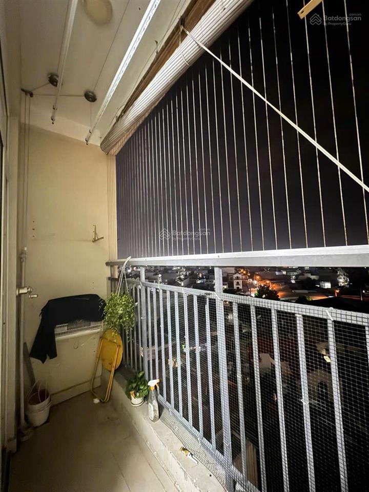 Căn chung cư full nội thất view tầng trung đẹp