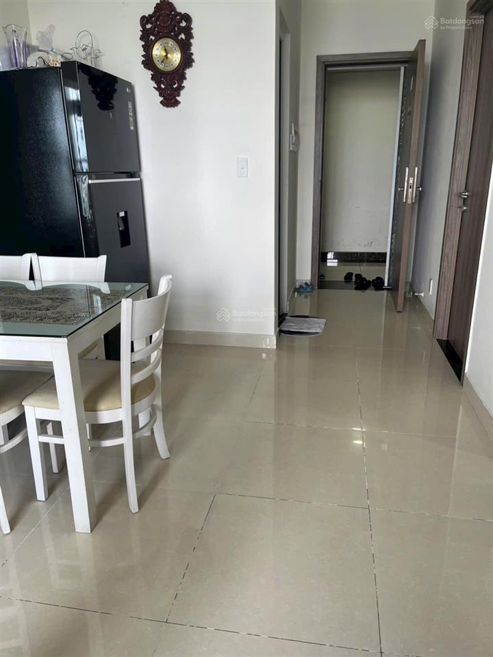 Căn chung cư full nội thất mặt trước view tầng trung cực đẹp