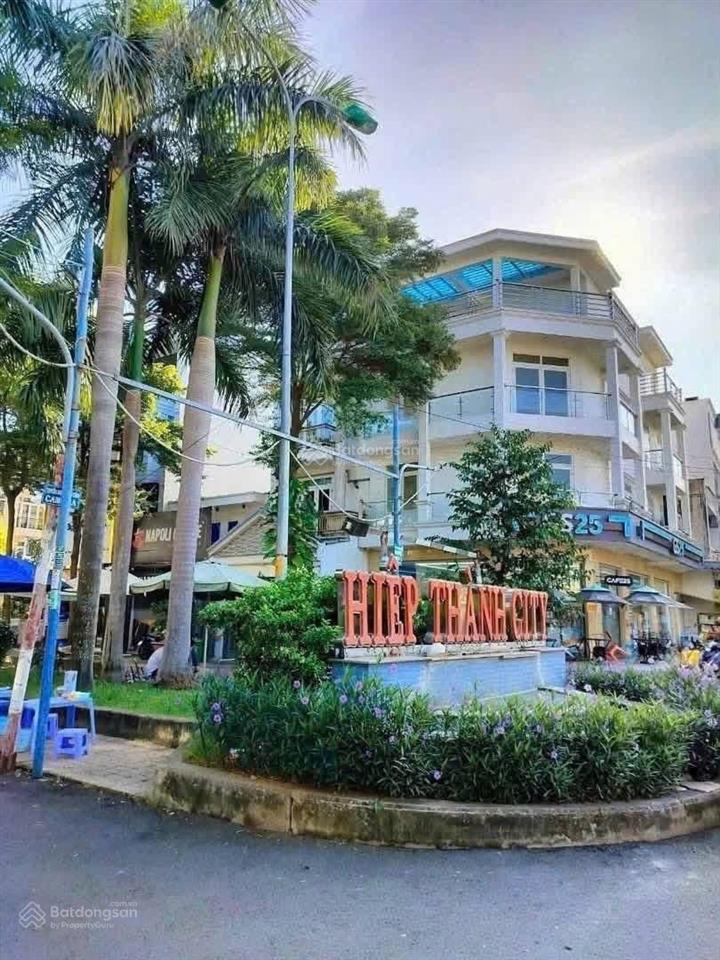 Căn chung cư full nội thất mặt trước view tầng trung cực đẹp