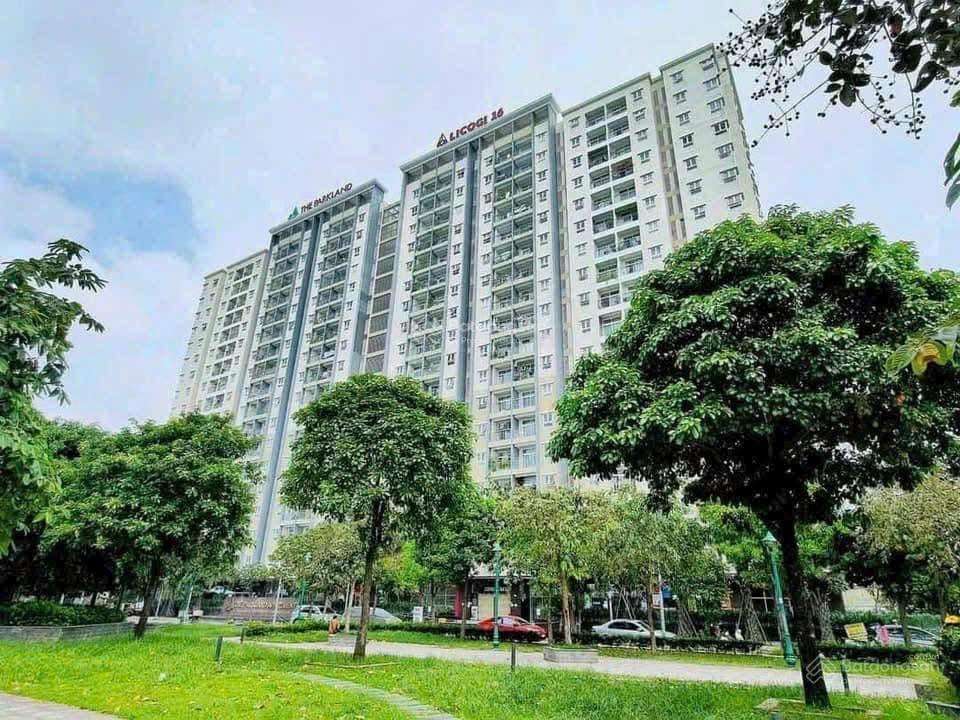 Bán căn chung cư mặt tiền trước view công viên duy nhất tầng đẹp