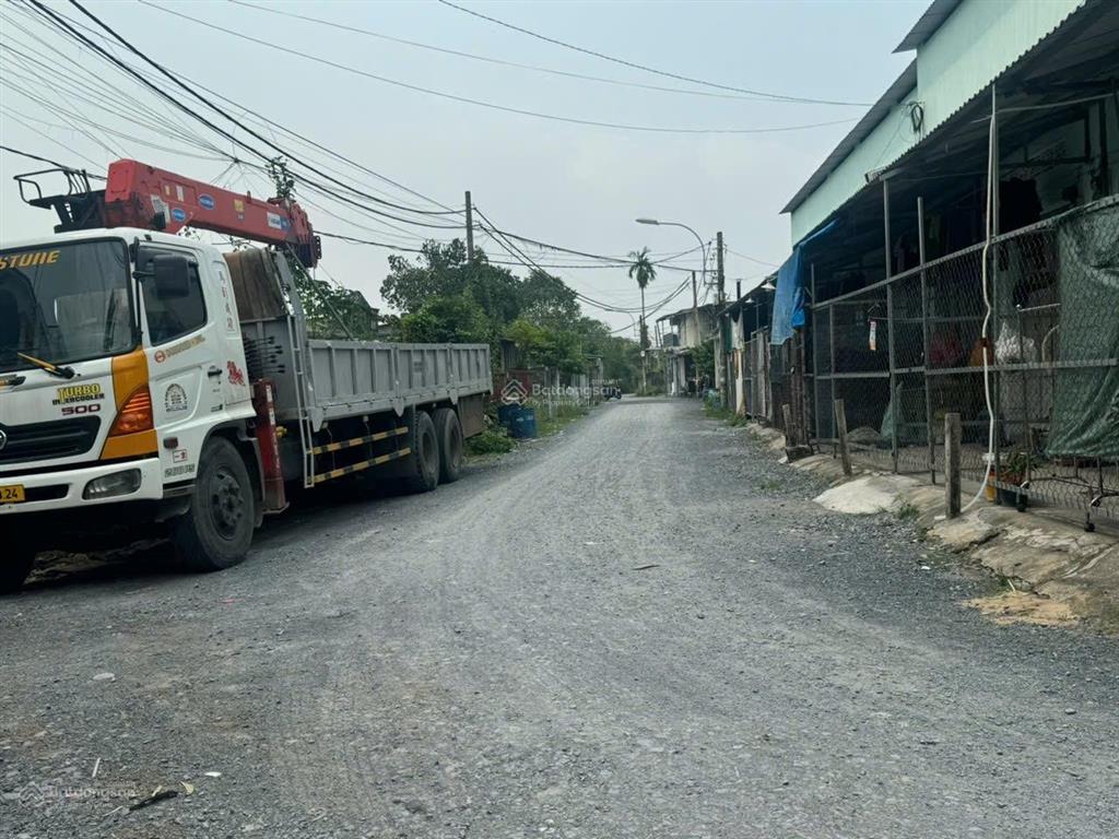 Bán đất 2/ ngắn tỉnh lộ 8 giáp khu công nghiệp