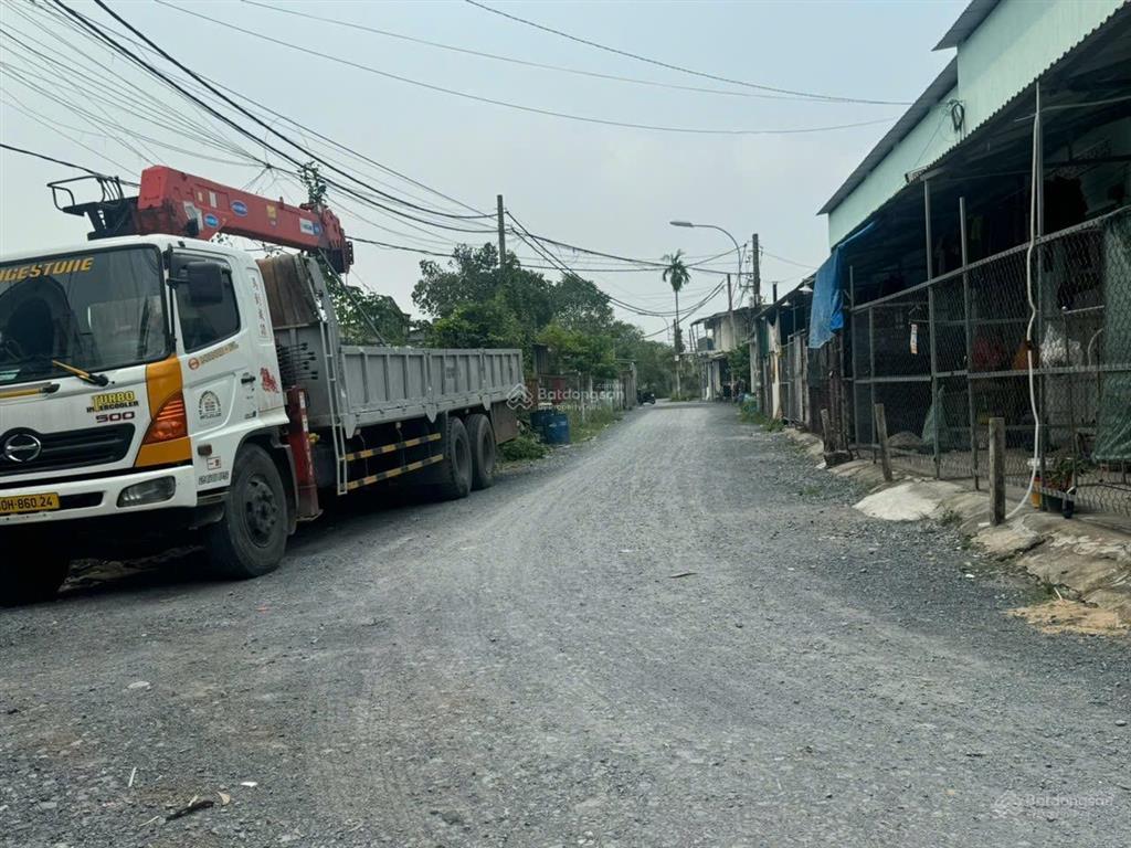 Bán đất 2/ ngắn tỉnh lộ 8 giáp khu công nghiệp
