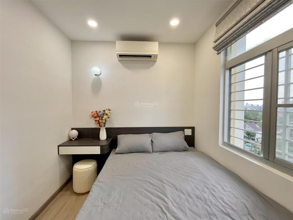 Bán nhanh căn hộ sky 2, 3pn, nhà mới 100%, full nội thất, giá 6.88 tỷ,  0906 710 ***