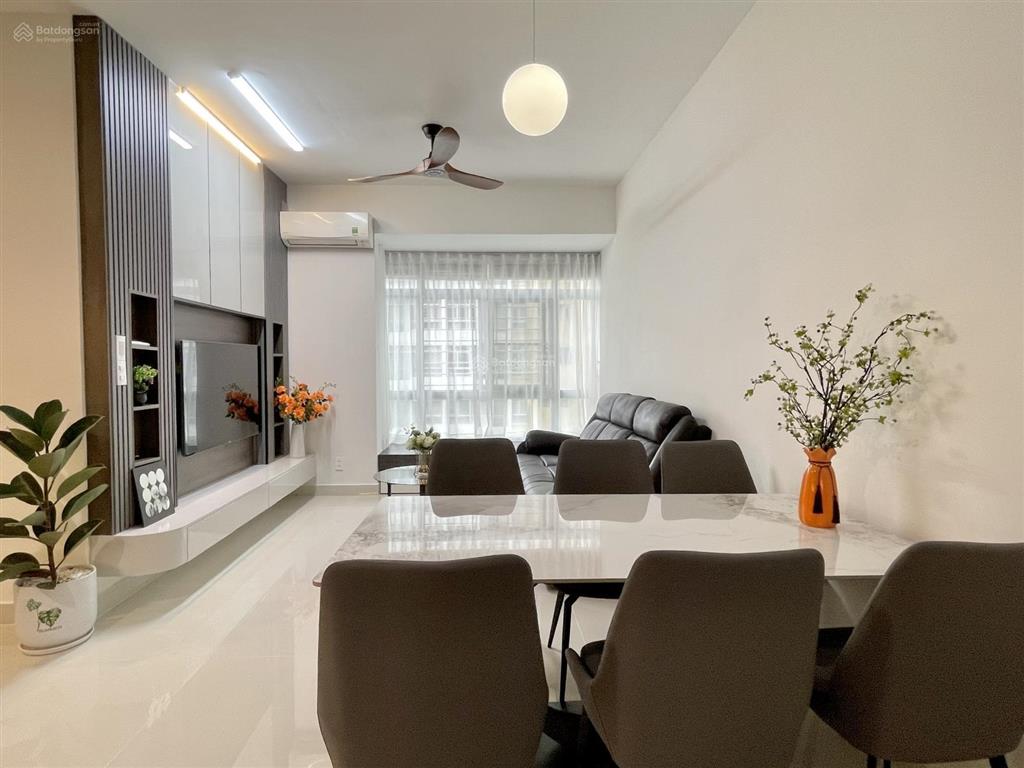 Bán nhanh căn hộ sky 2, 3pn, nhà mới 100%, full nội thất, giá 6.88 tỷ,  0906 710 ***