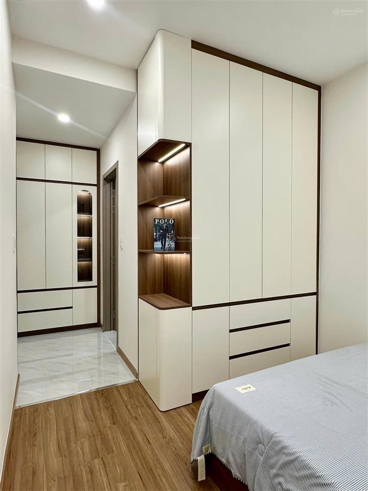 Ngộp bank trả nợ bán rất gấp căn góc 71m2 giá tốt 6,250tỷ 3pn 2w. cho thuê 35tr/th.  0906 710 ***