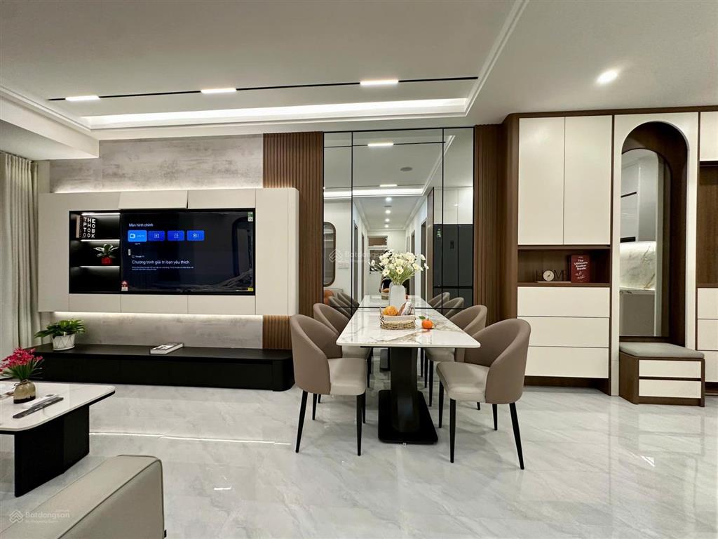Ngộp bank trả nợ bán rất gấp căn góc 71m2 giá tốt 6,250tỷ 3pn 2w. cho thuê 35tr/th.  0906 710 ***