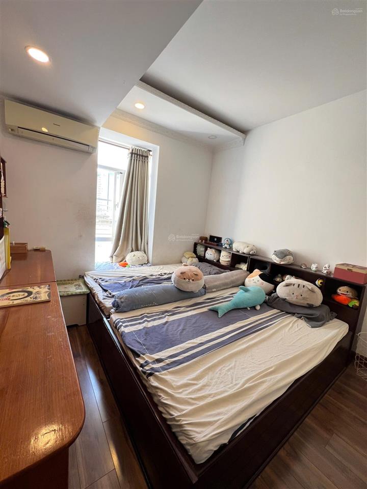 Bán gấp penthouse sky garden 3 giá tốt thị trường 11,5 tỷ, 196m2, 3pn, 3wc.  0906 710 ***