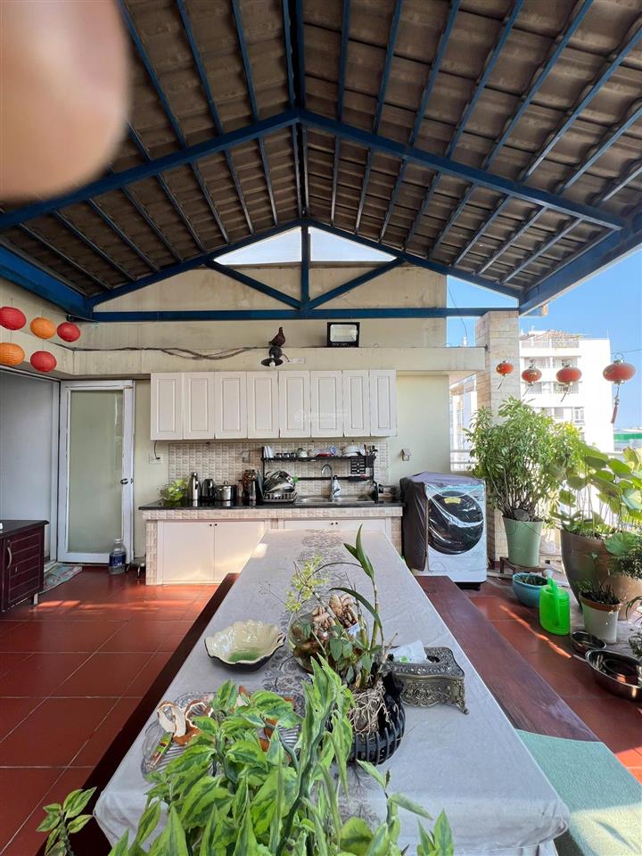 Bán gấp penthouse sky garden 3 giá tốt thị trường 11,5 tỷ, 196m2, 3pn, 3wc.  0906 710 ***
