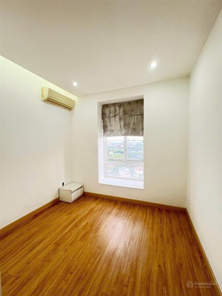 Hot! kẹt tiền bán gấp sky garden 3, góc 74m2 2pn 2wc giá hời thị trường.  0906 710 ***