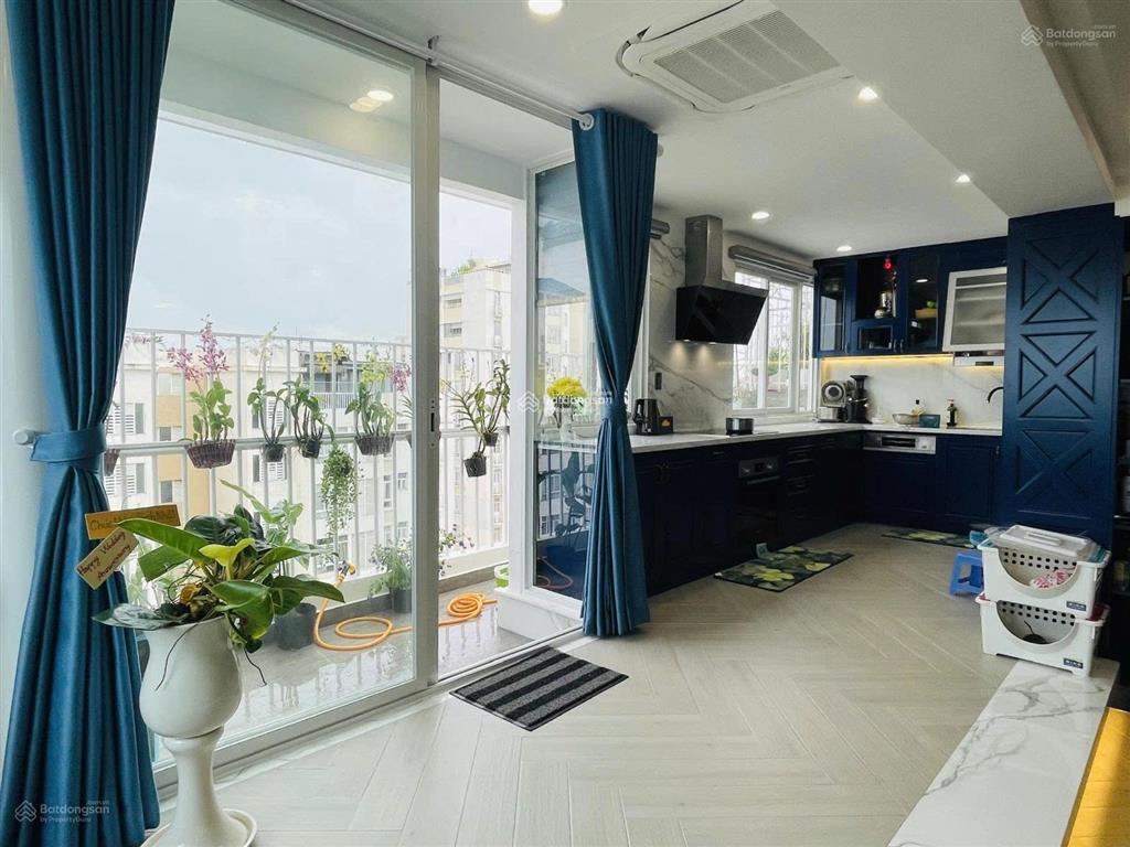 Bán penthouse sky garden 3, dt 240m2, 3pn, 2 phòng đa năng, 3wc,  ngay 0906 710 ***  kim trúc
