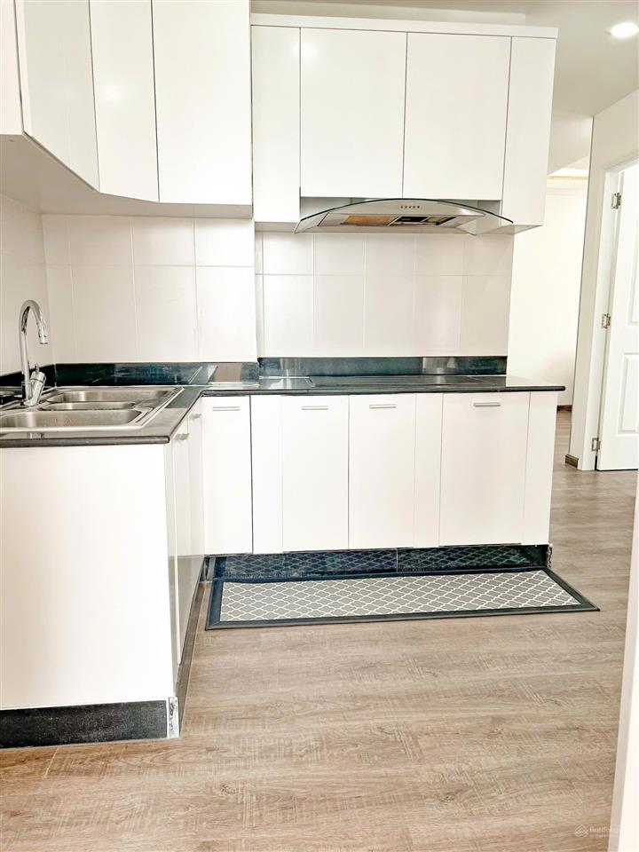 Hot! bán gấp trong tháng căn góc sky garden 3pn, giá 5.4 tỷ, hđt 16t/tháng,  ngay 0906 710 ***