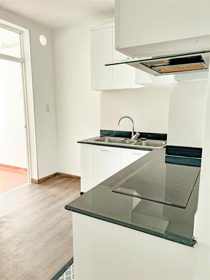 Hot! bán gấp trong tháng căn góc sky garden 3pn, giá 5.4 tỷ, hđt 16t/tháng,  ngay 0906 710 ***