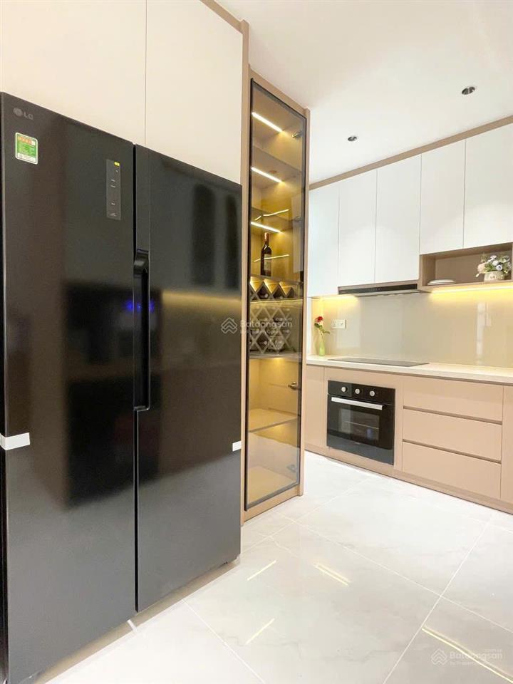 Bán nhanh căn góc sky garden 2, pmh, căn 3pn, full nội thất xịn, giá 6.8 tỷ,  0906 710 ***