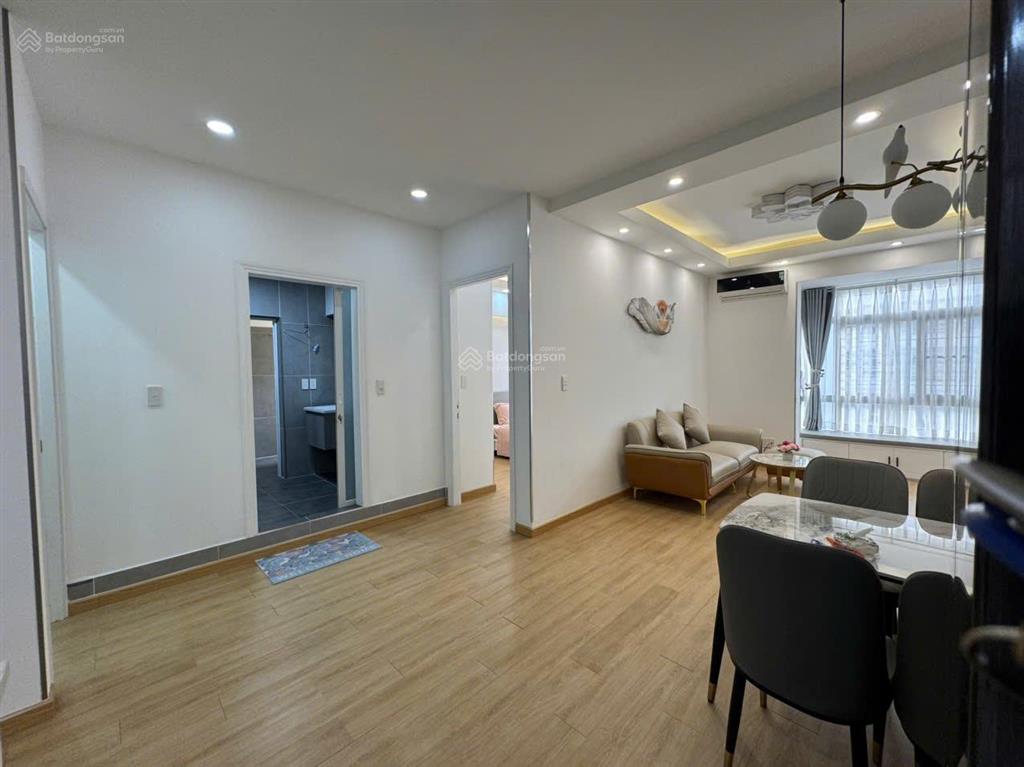 Bán gấp căn hộ sky garden 2, căn 2pn, 71m2, 4,3 tỷ.  ngay 0906 710 ***  mrs kim trúc