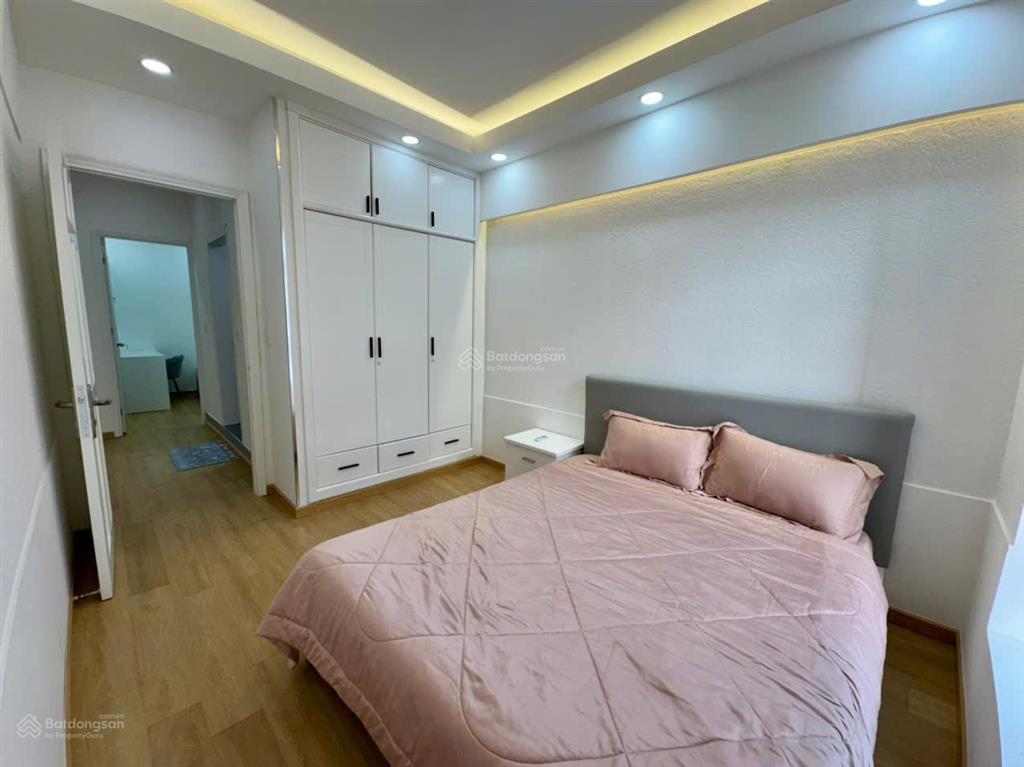 Bán gấp căn hộ sky garden 2, căn 2pn, 71m2, 4,3 tỷ.  ngay 0906 710 ***  mrs kim trúc