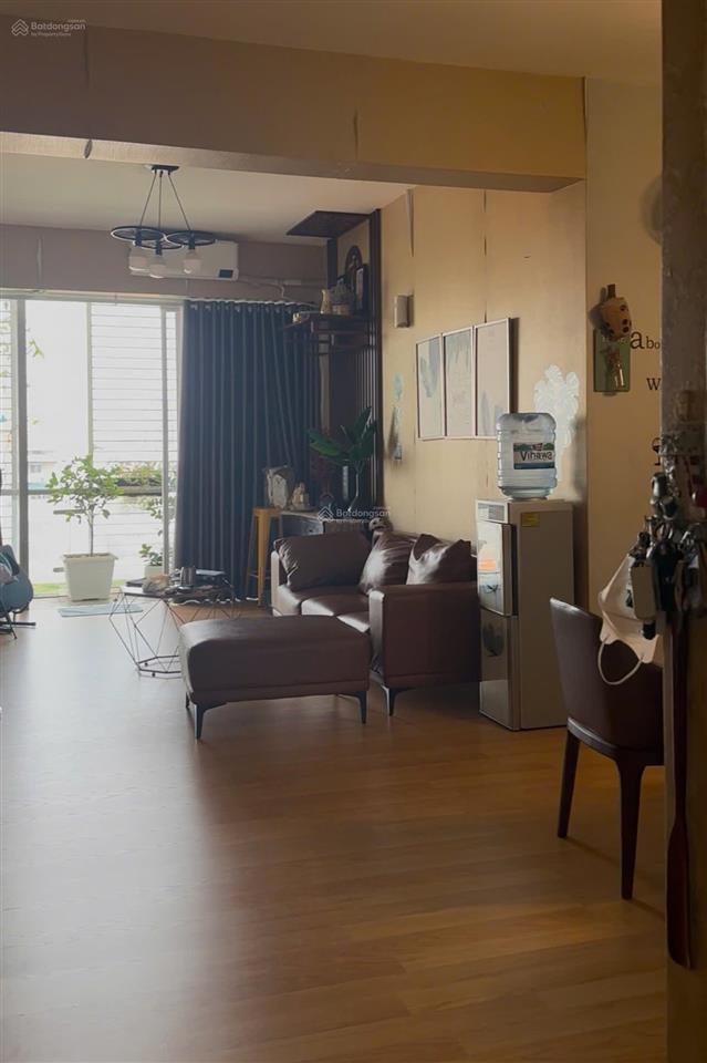 Chính chủ bán gấp căn hộ garden plaza 148m, 3pn, 2wc giá 13,9tỷ.  0906 710 ***