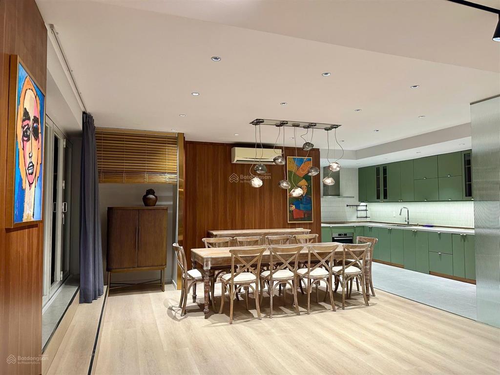 Bán penhouse sky garden 2, phú mỹ hưng, quận 7, dt 324m2, căn hiếm có có 3 sân vườn