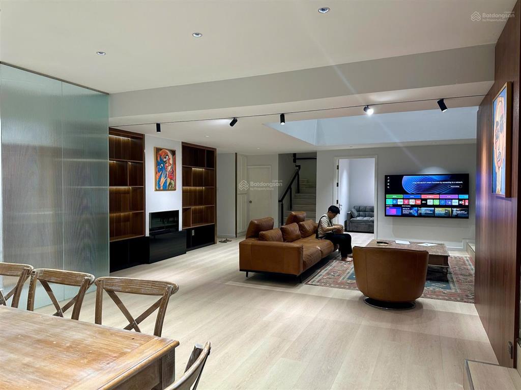 Bán penhouse sky garden 2, phú mỹ hưng, quận 7, dt 324m2, căn hiếm có có 3 sân vườn