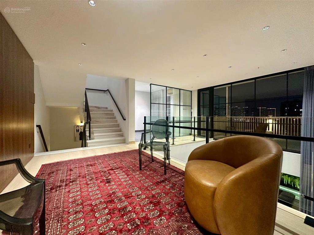 Bán penhouse sky garden 2, phú mỹ hưng, quận 7, dt 324m2, căn hiếm có có 3 sân vườn