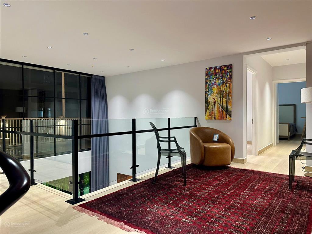 Bán penhouse sky garden 2, phú mỹ hưng, quận 7, dt 324m2, căn hiếm có có 3 sân vườn