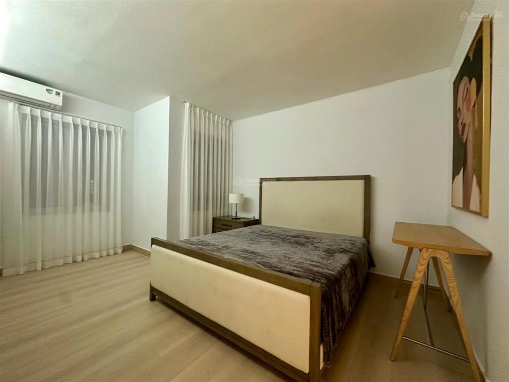 Bán penhouse sky garden 2, phú mỹ hưng, quận 7, dt 324m2, căn hiếm có có 3 sân vườn