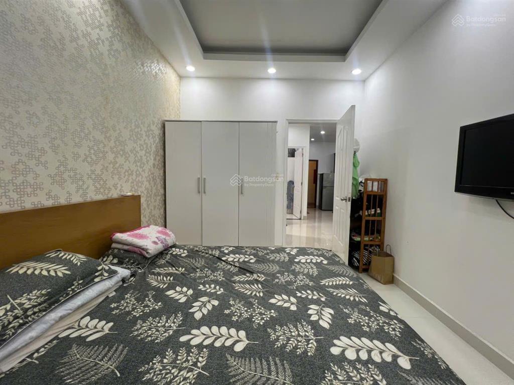 Bán căn hộ sky garden 1, căn 2pn, đang có hđt 11.5tr/tháng,  ngay 0906 710 ***