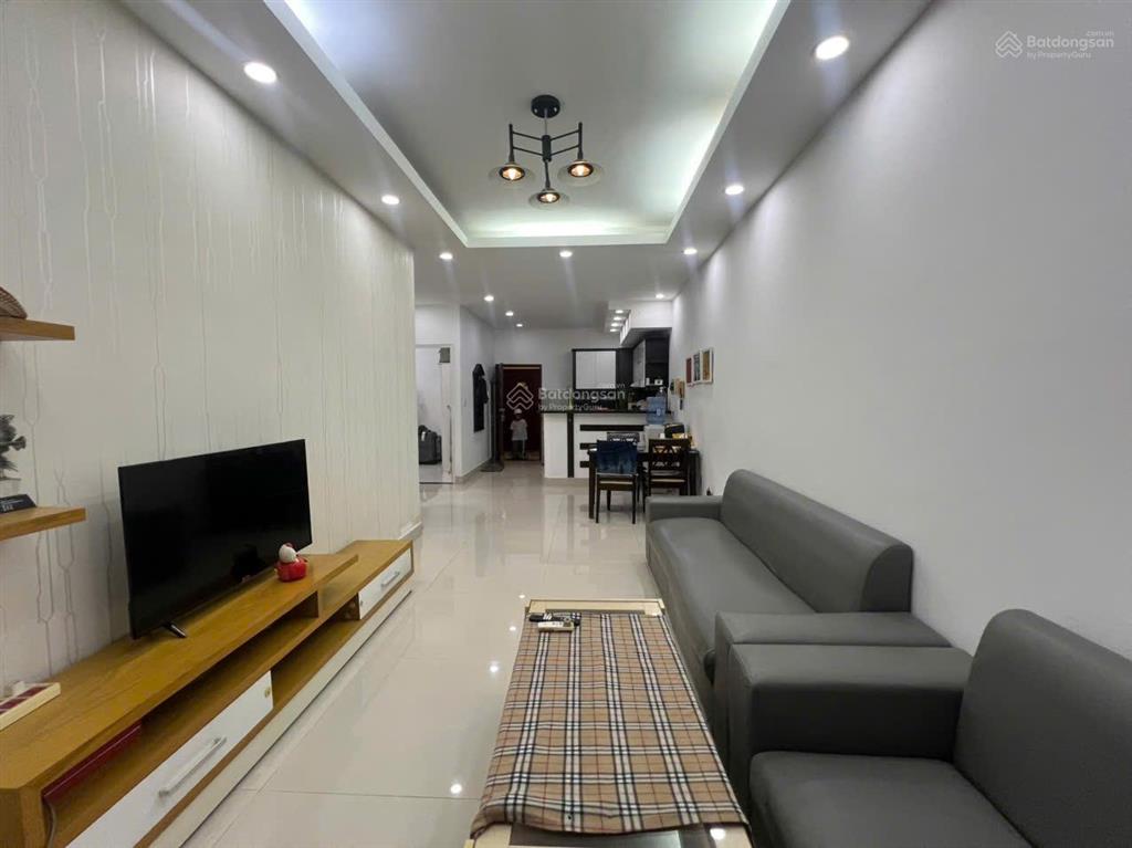 Bán căn hộ sky garden 1, căn 2pn, đang có hđt 11.5tr/tháng,  ngay 0906 710 ***