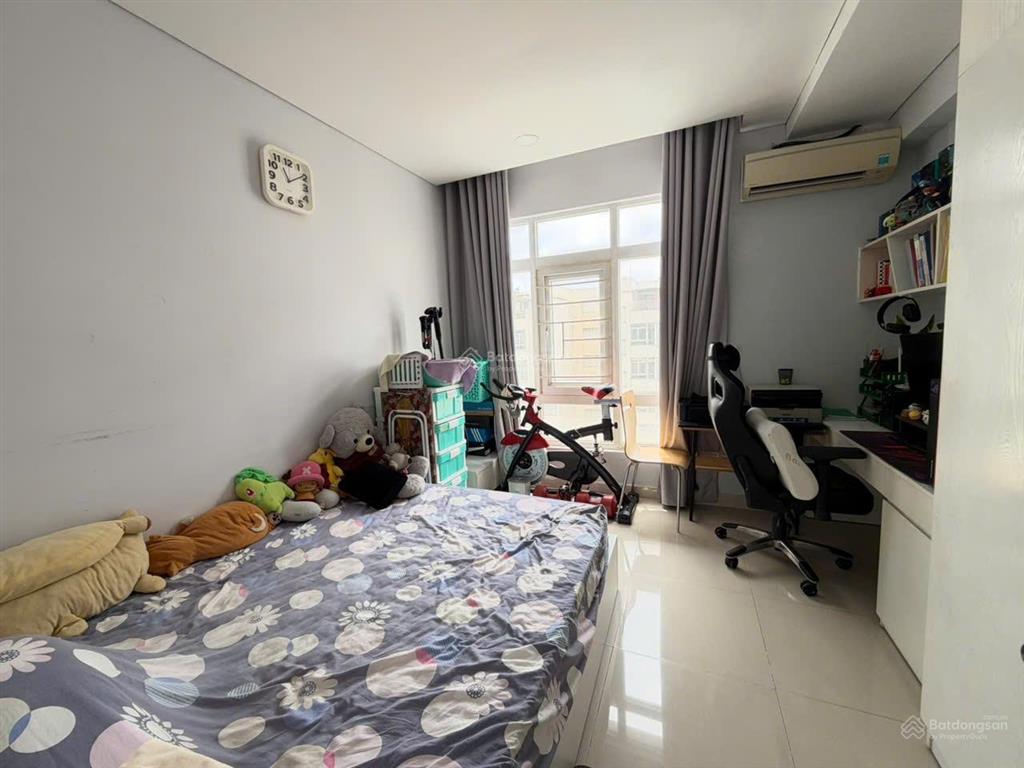 Bán penthouse sky garden 3, tầng 15, thoáng mát, 2 sân rộng rãi,  0906 710 ***  kim trúc
