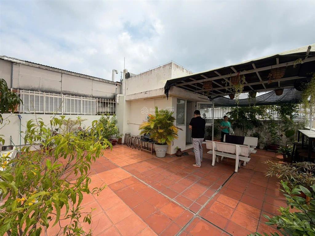 Bán penthouse sky garden 3, tầng 15, thoáng mát, 2 sân rộng rãi,  0906 710 ***  kim trúc