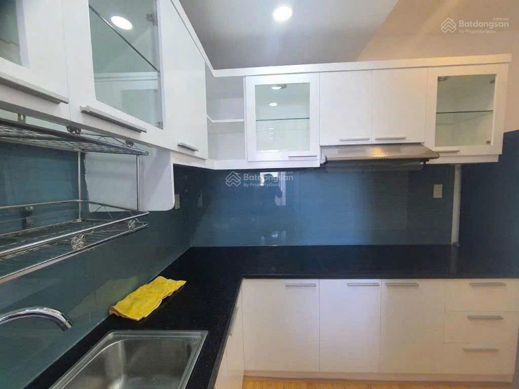 Bán căn hộ sky 3, 56m2, tầng 9, view sông thoáng mát, full nội thất, nhà mới đẹp