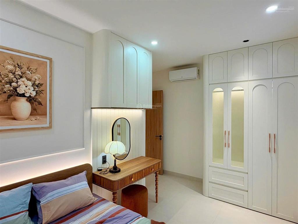 Bán nhanh căn góc sky garden 2, phú mỹ hưng, quận 7. căn 3pn, full nội thất, view thoáng, giá 6.7ỷ