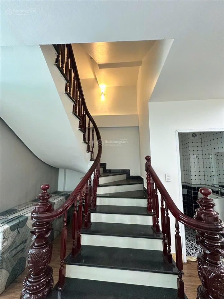 Nhà 5 tầng kđt cao xanh hà khánh a  vỉa hè rộng  6 tỷ