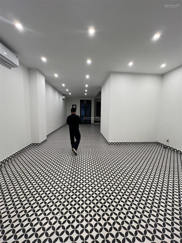Cho thuê shophouse liền kề thương mại mon bay hạ long 120m2, xd 90m2