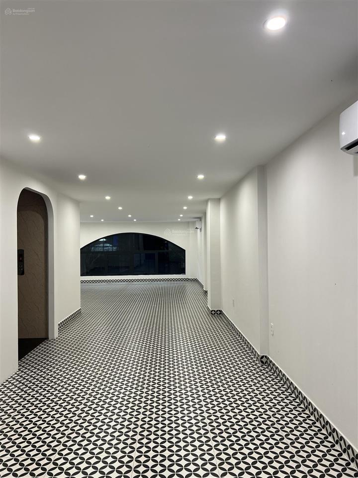 Cho thuê shophouse liền kề thương mại mon bay hạ long 120m2, xd 90m2