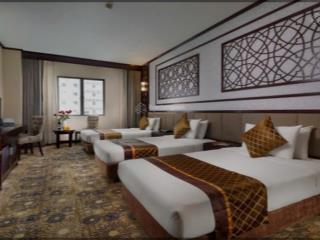 Bán khách sạn 4 sao tiêu chuẩn 90 phòng, đường hoàng quốc việt, bãi cháy, hạ long, quảng ninh.